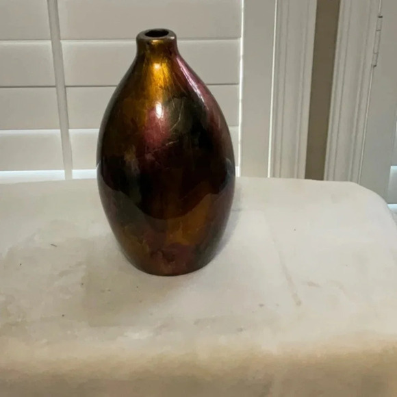 Vase - Picture 1 of 5